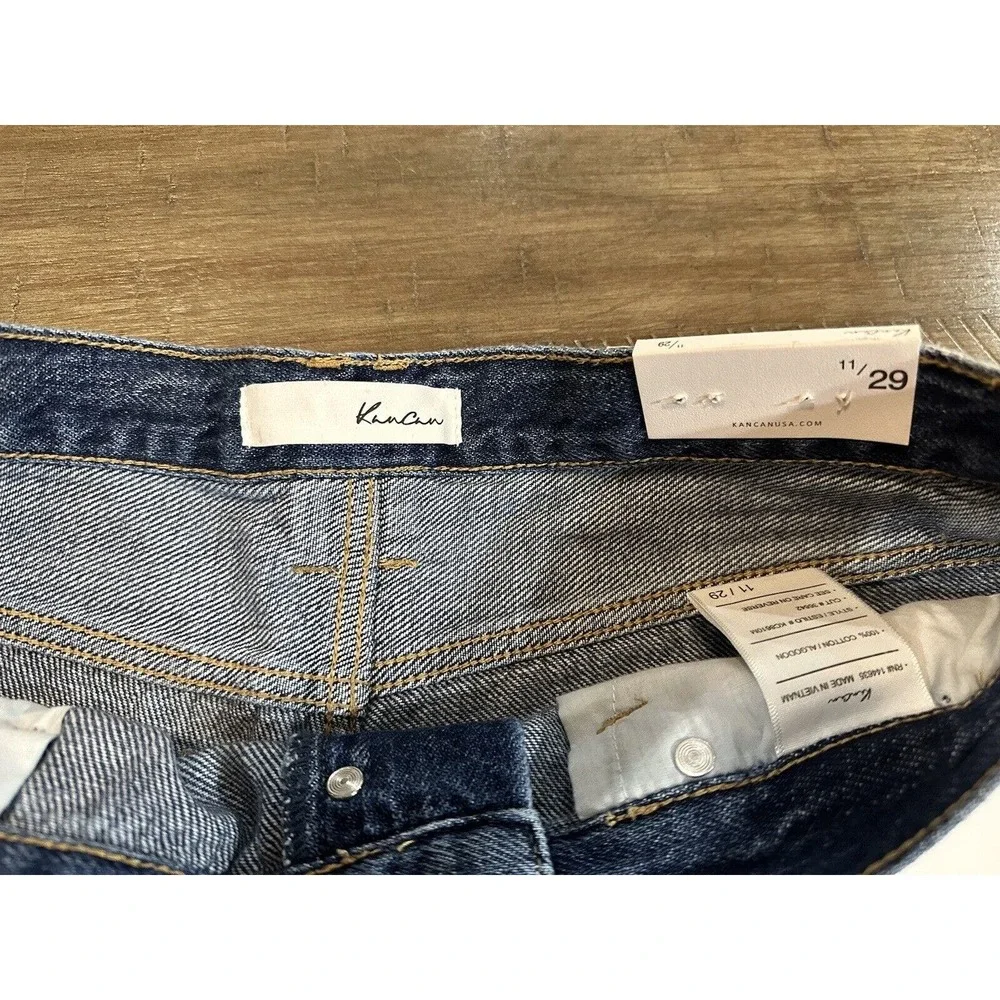 NWT KANCAN Ivy High Rise Button Fly Mom Jean Shorts Distressed Frayed Size 11/29
